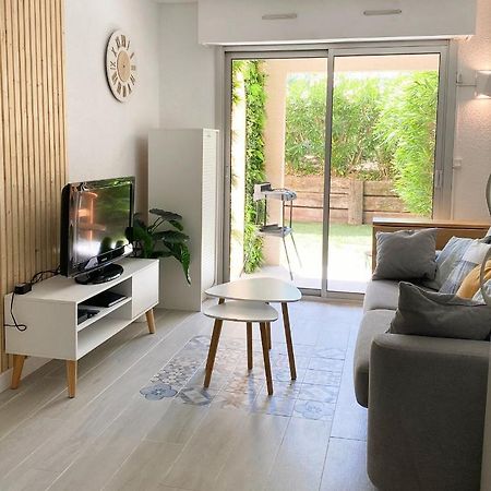 Appartement Frejus Avec Jardin, Piscine, Plage, Tennis Eksteriør bilde