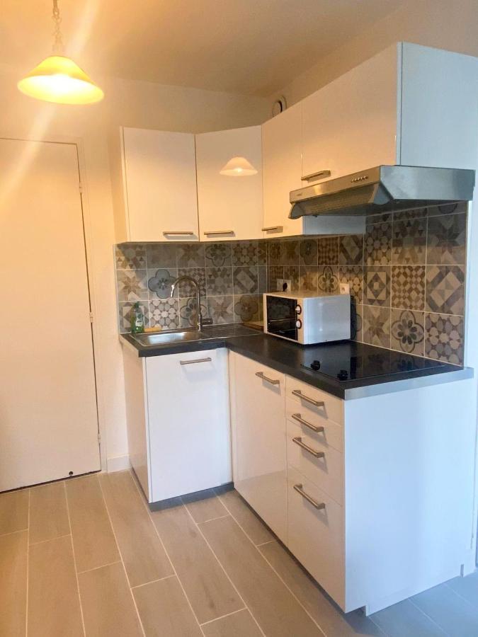 Appartement Frejus Avec Jardin, Piscine, Plage, Tennis Eksteriør bilde